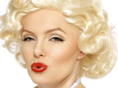 Peruca Marilyn Monroe 2